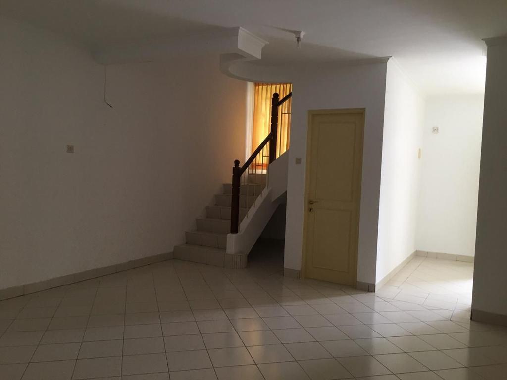 Dijual Rumah di Taman Picadilly Lippo Cikarang